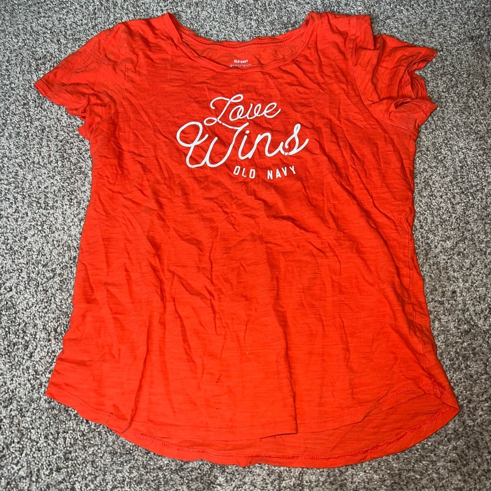 women’s shirt
